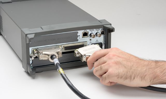 daq6510-dsubconnectorremoval_4intightcrop