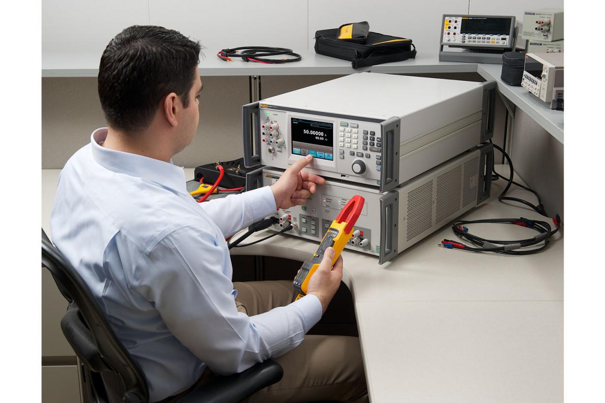 5730A高精度多功能校准器