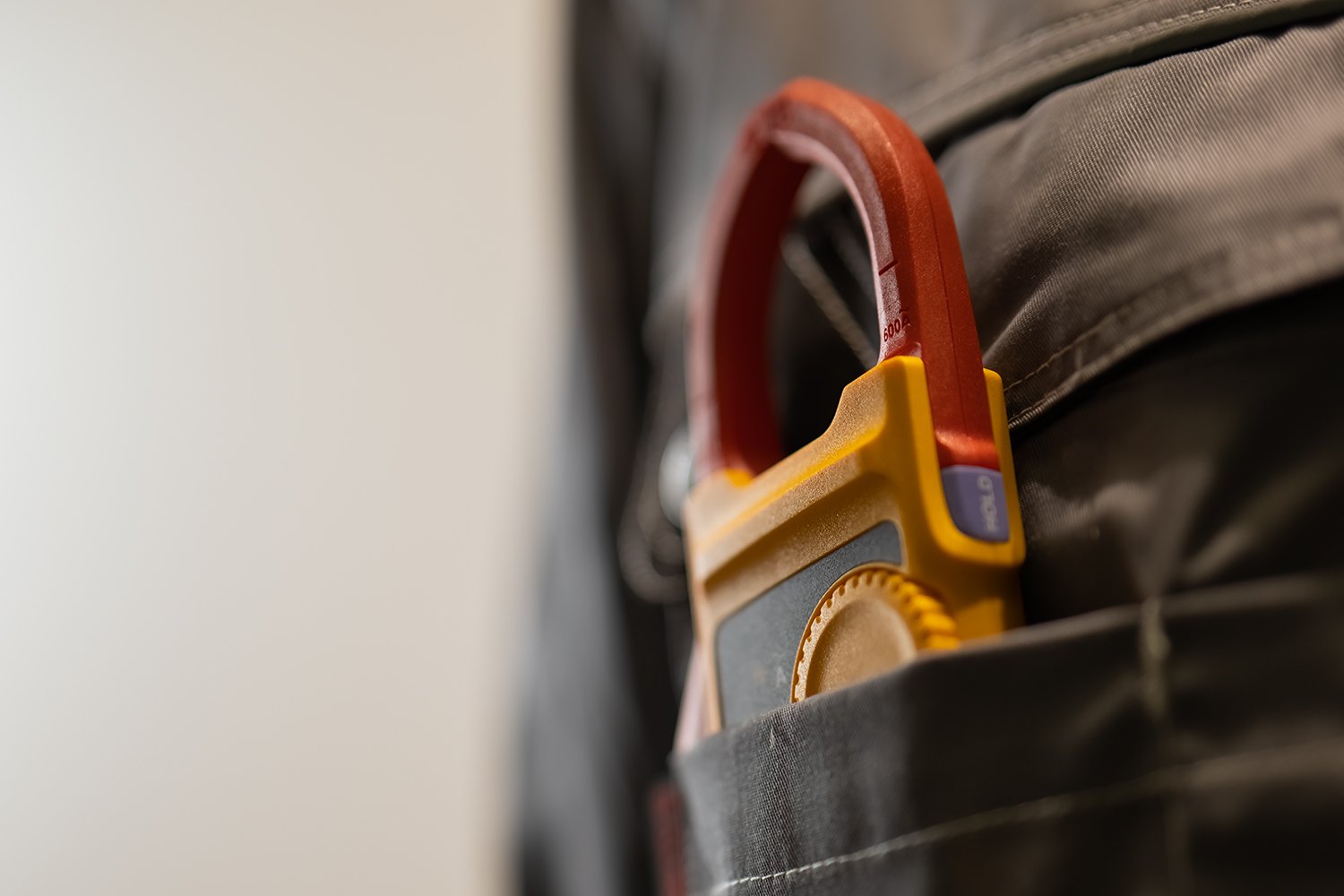 Fluke_301_Pocket_1500x1000-1